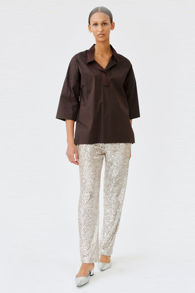 wingate collection tayne mocha top on female model with silver slippers dynamic