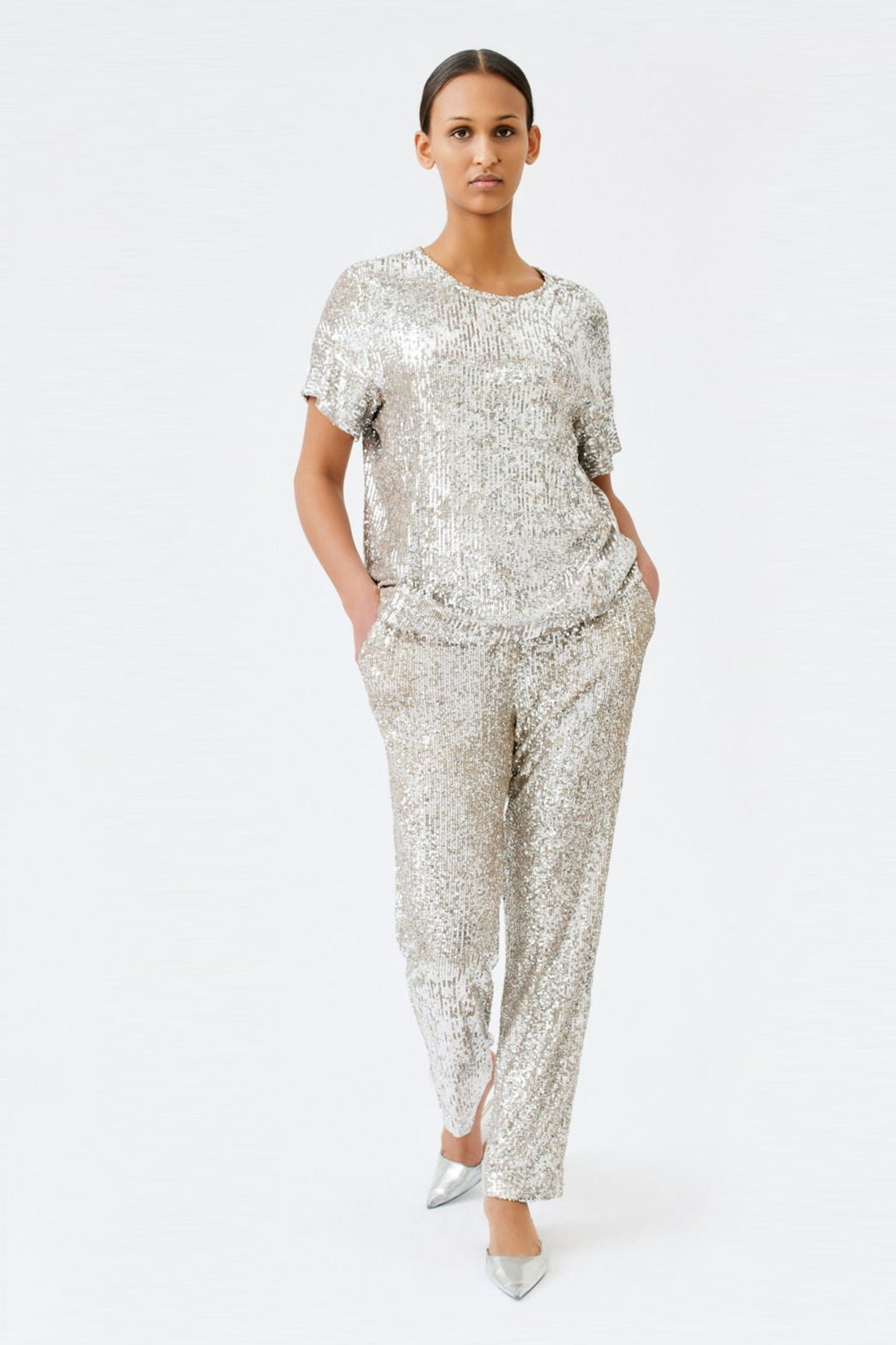 wingate collection tia silver top on female model with silver slippers dynamic