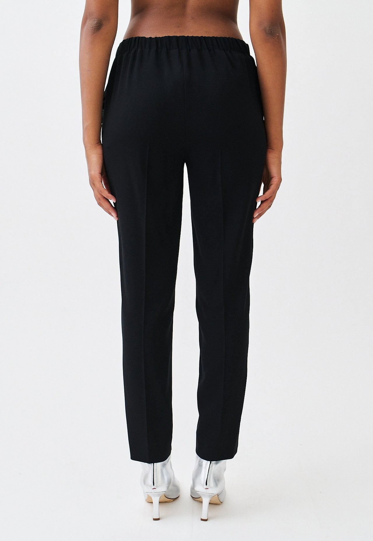 wingate collection penelope grey pants on female model back