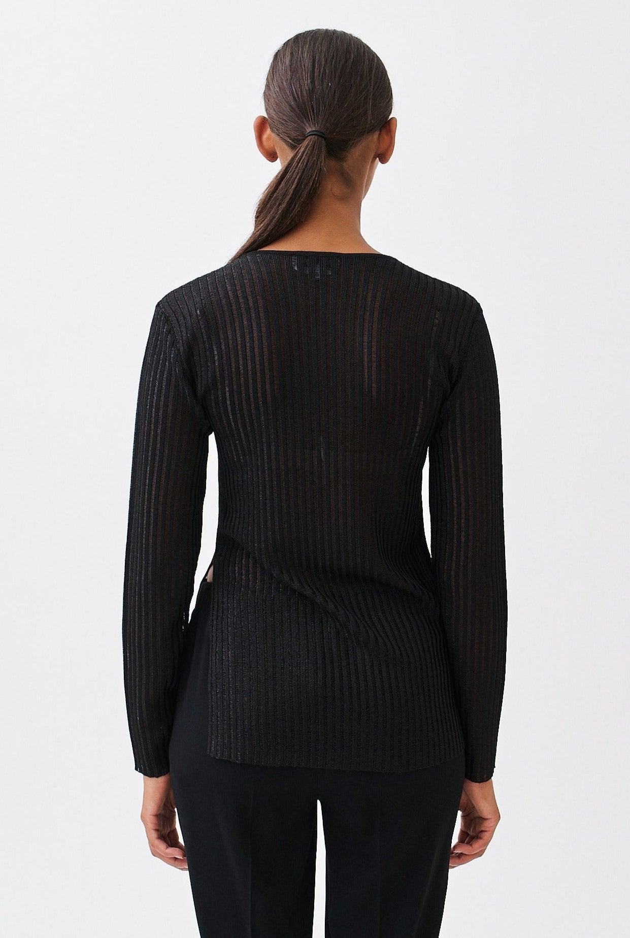 wingate collection black kiet longsleeve shirt on female model back