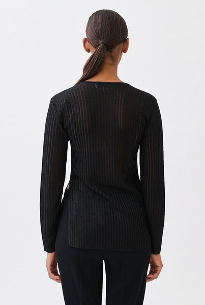 wingate collection black kiet longsleeve shirt on female model back