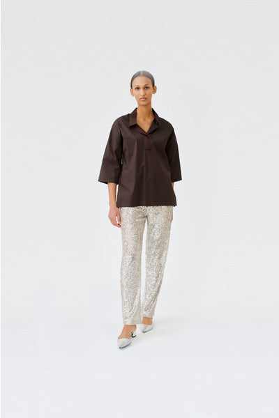 wingate collection tayne mocha top on female model with silver slippers dynamic